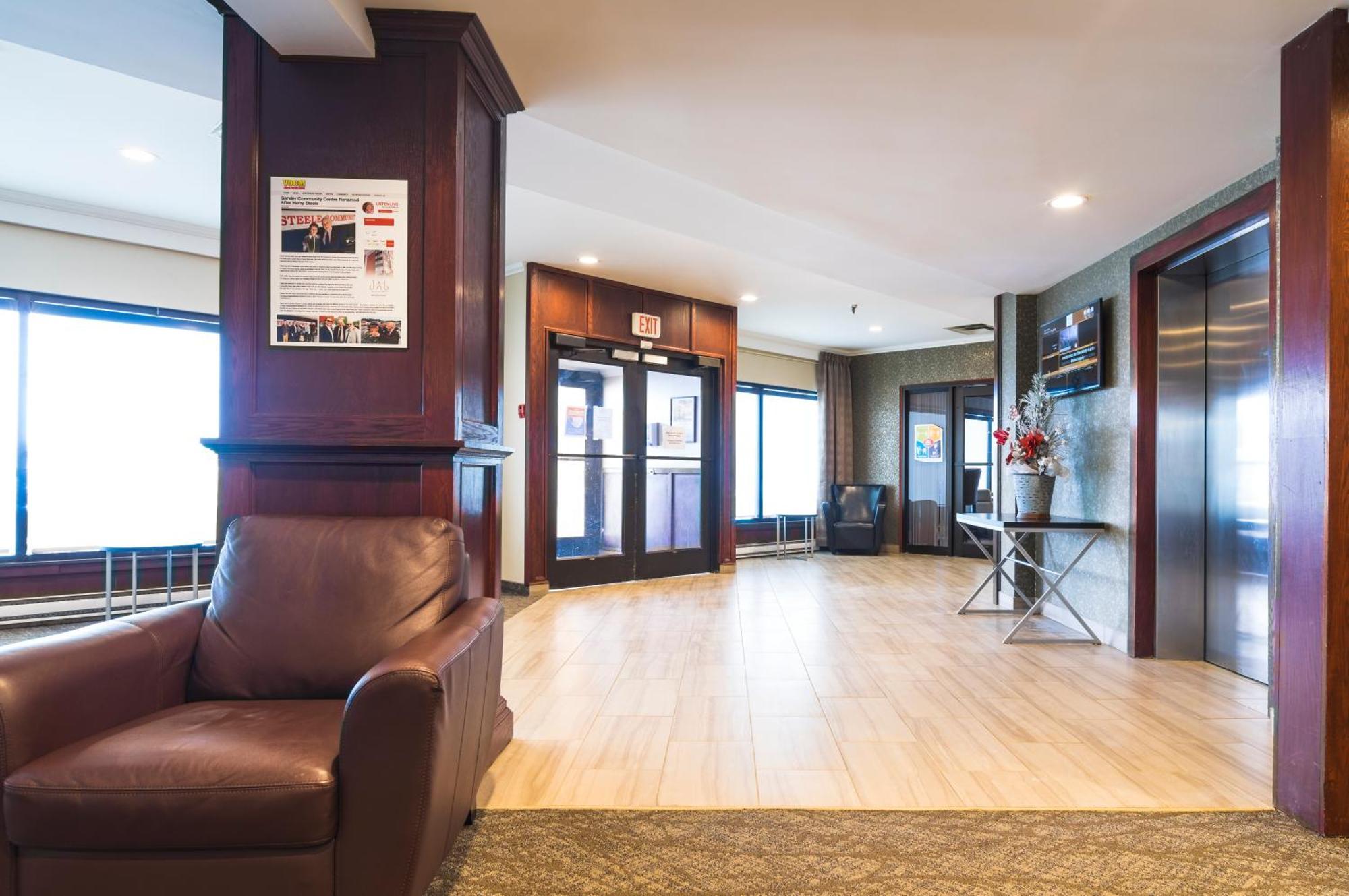 Sinbads Hotel & Suites Гандер Экстерьер фото